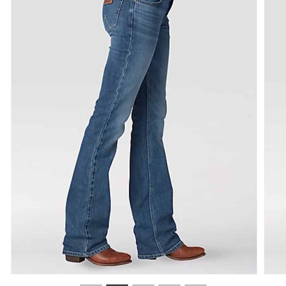 WOMEN'S WRANGLER RETRO® MAE BOOTCUT JEAN IN MEGAN